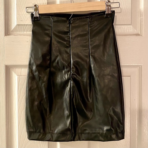 Fashion Nova Carlibell Faux Leather Skirt - Black - Picture 2 of 9